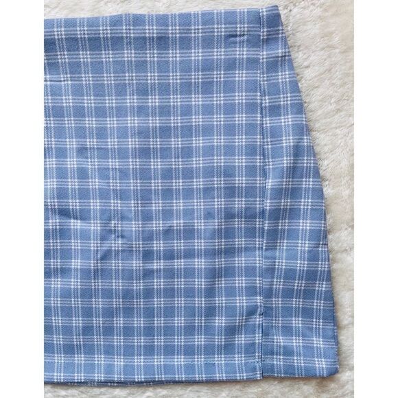Plaid Print Slit Hem High Waist Mini Skirt, Size XS - Picture 10 of 16